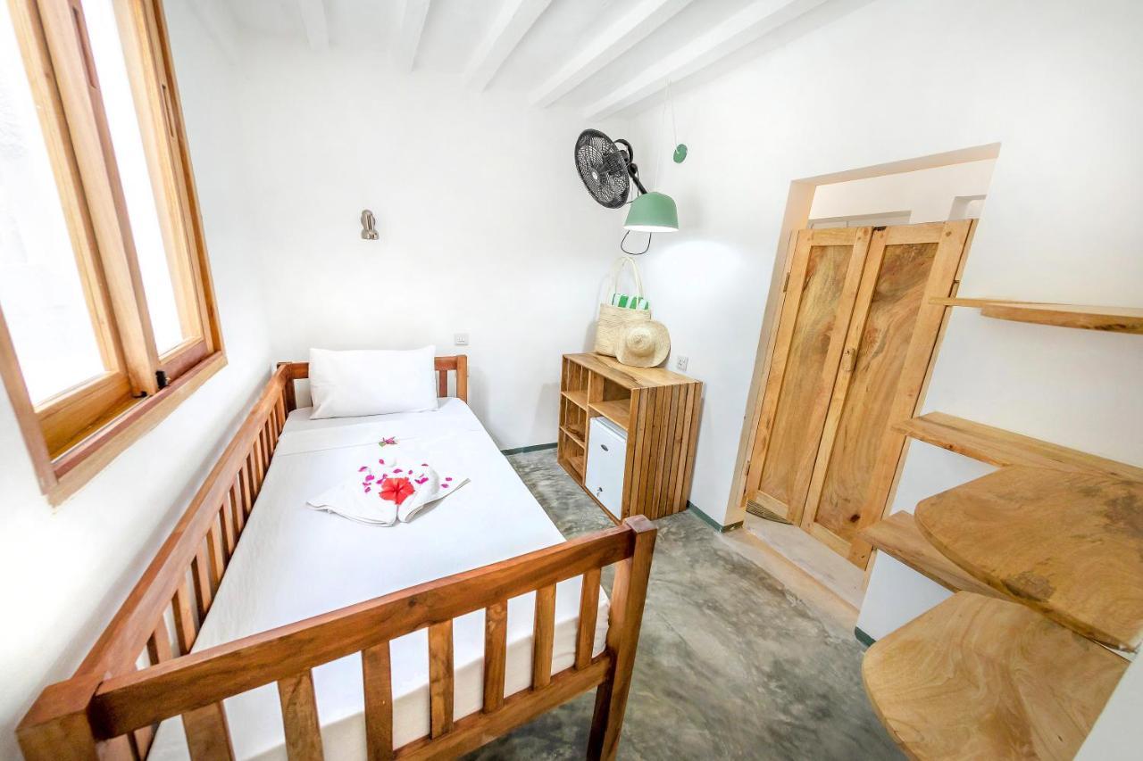 Natural Garden Boutique Hotel Джамбиани Экстерьер фото