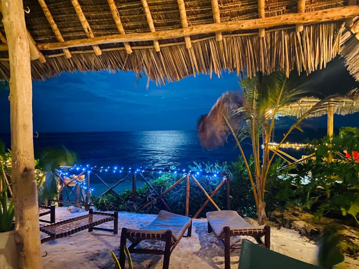 Natural Garden Boutique Hotel Джамбиани Экстерьер фото