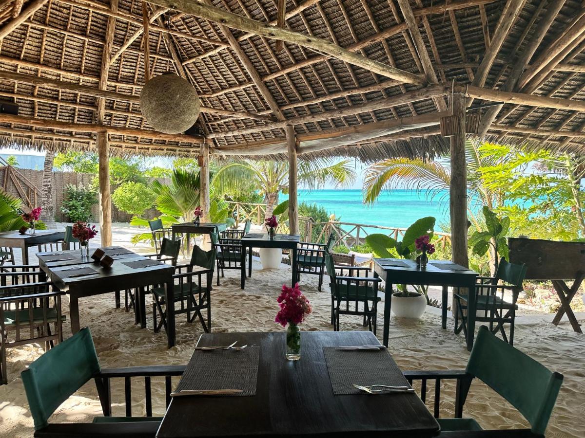Natural Garden Boutique Hotel Джамбиани Экстерьер фото